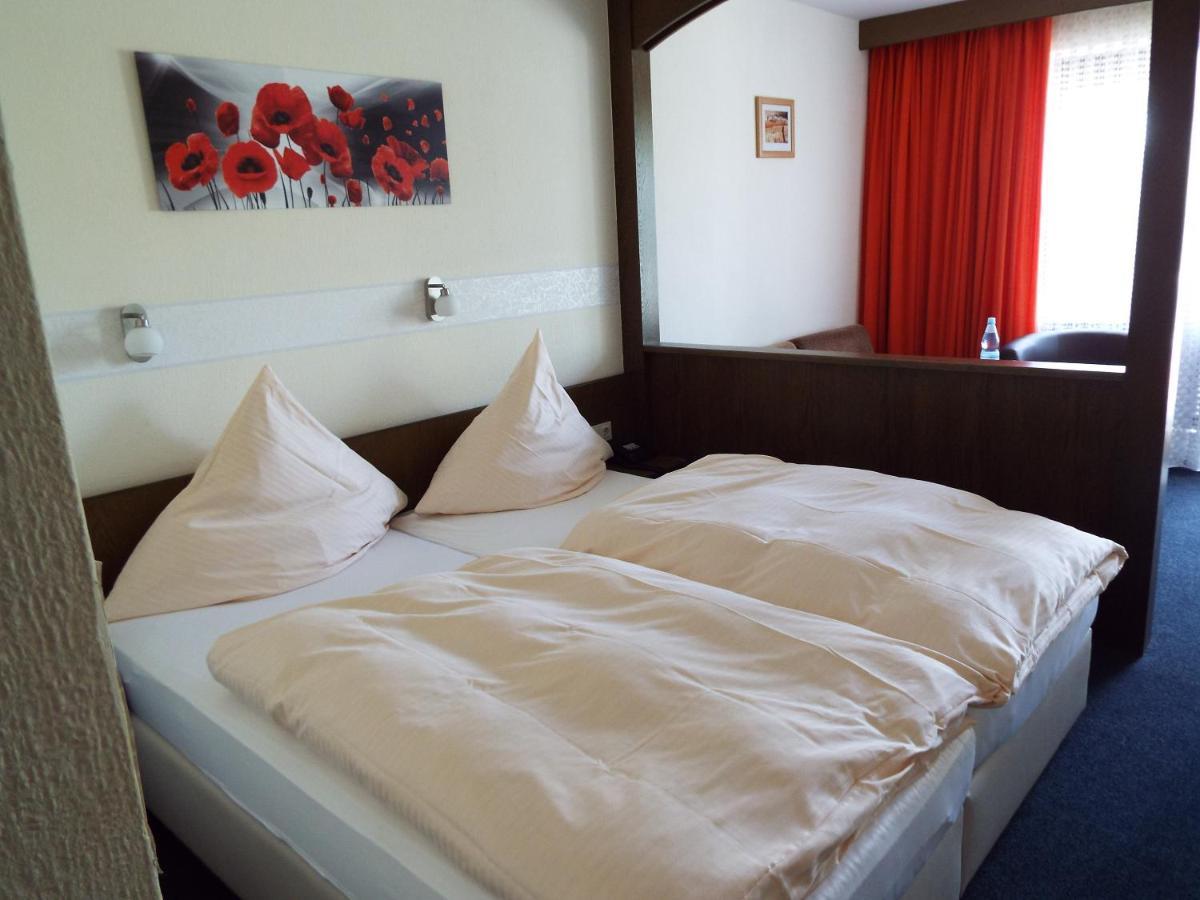 Отель Park-hotel Бад-Хённинген